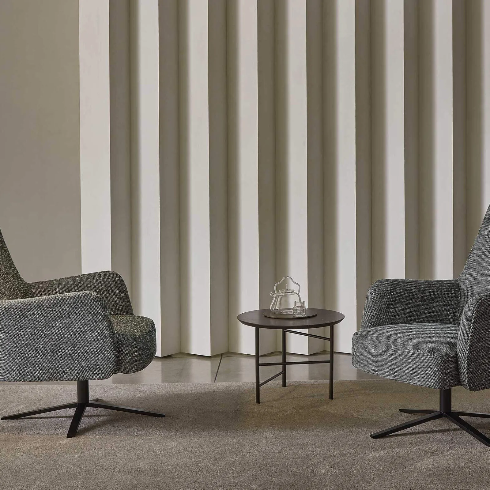 Lomacasa Marelli Clipper High Armchair Gallery 1-12