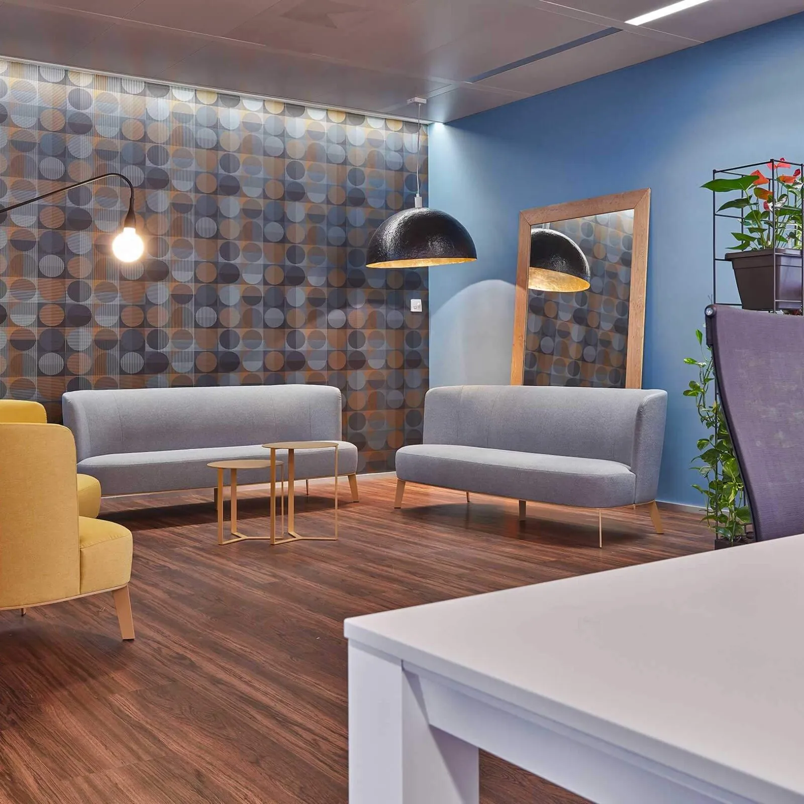 Lomacasa Marelli Derek Armchair Gallery 1-3