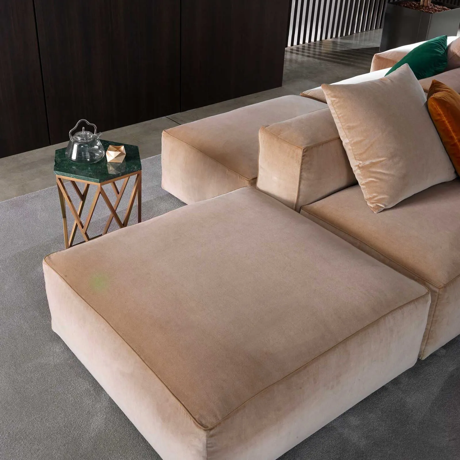 Lomacasa Marelli Gary Sofa Gallery 1-6