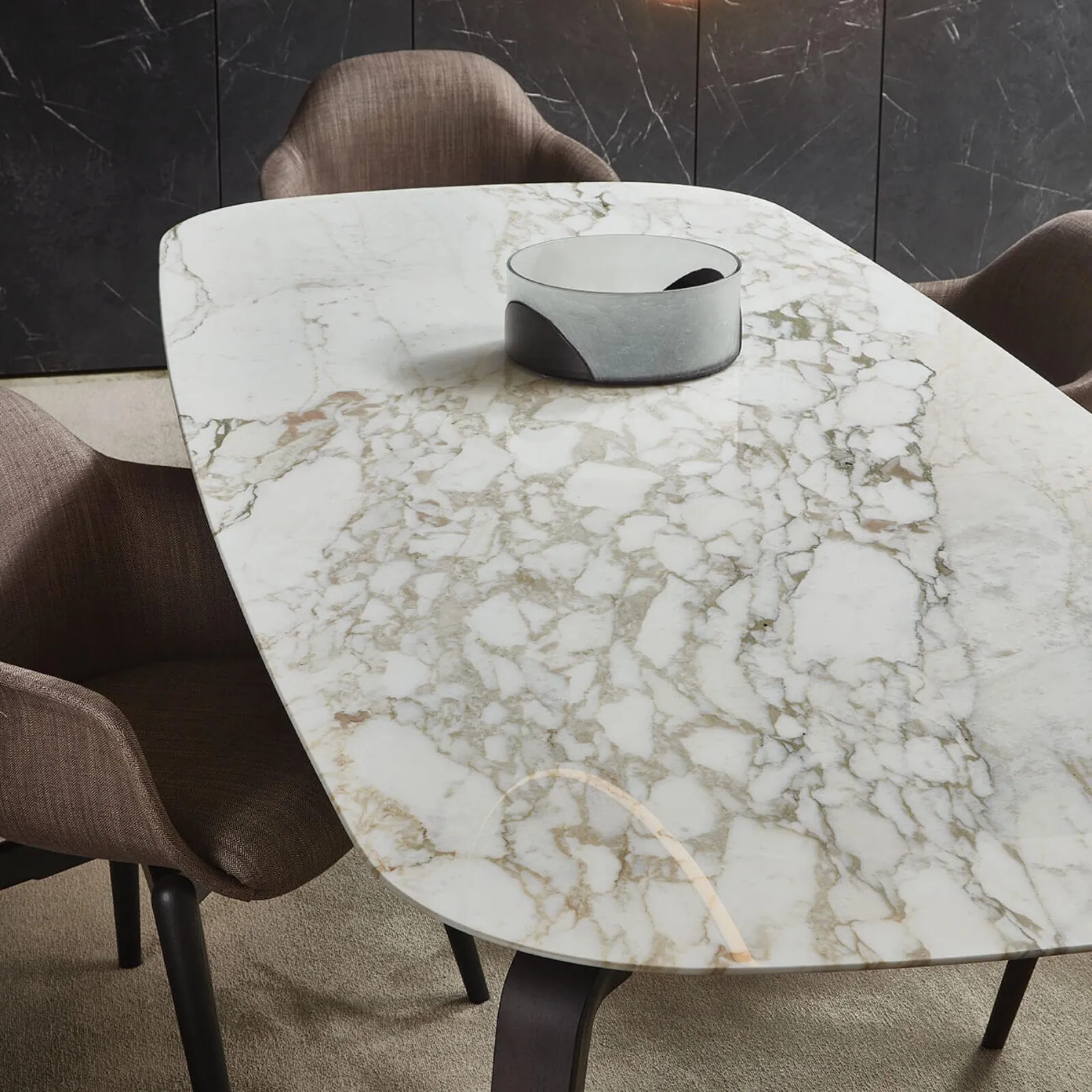 Lomacasa Marelli Mike Dining Table Gallery 1-5