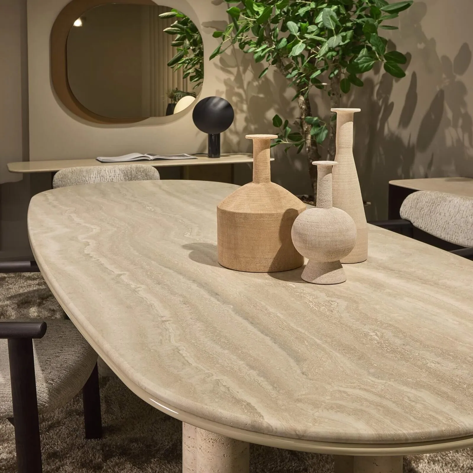 Lomacasa Marelli Simmy Dining Table Gallery 2-6