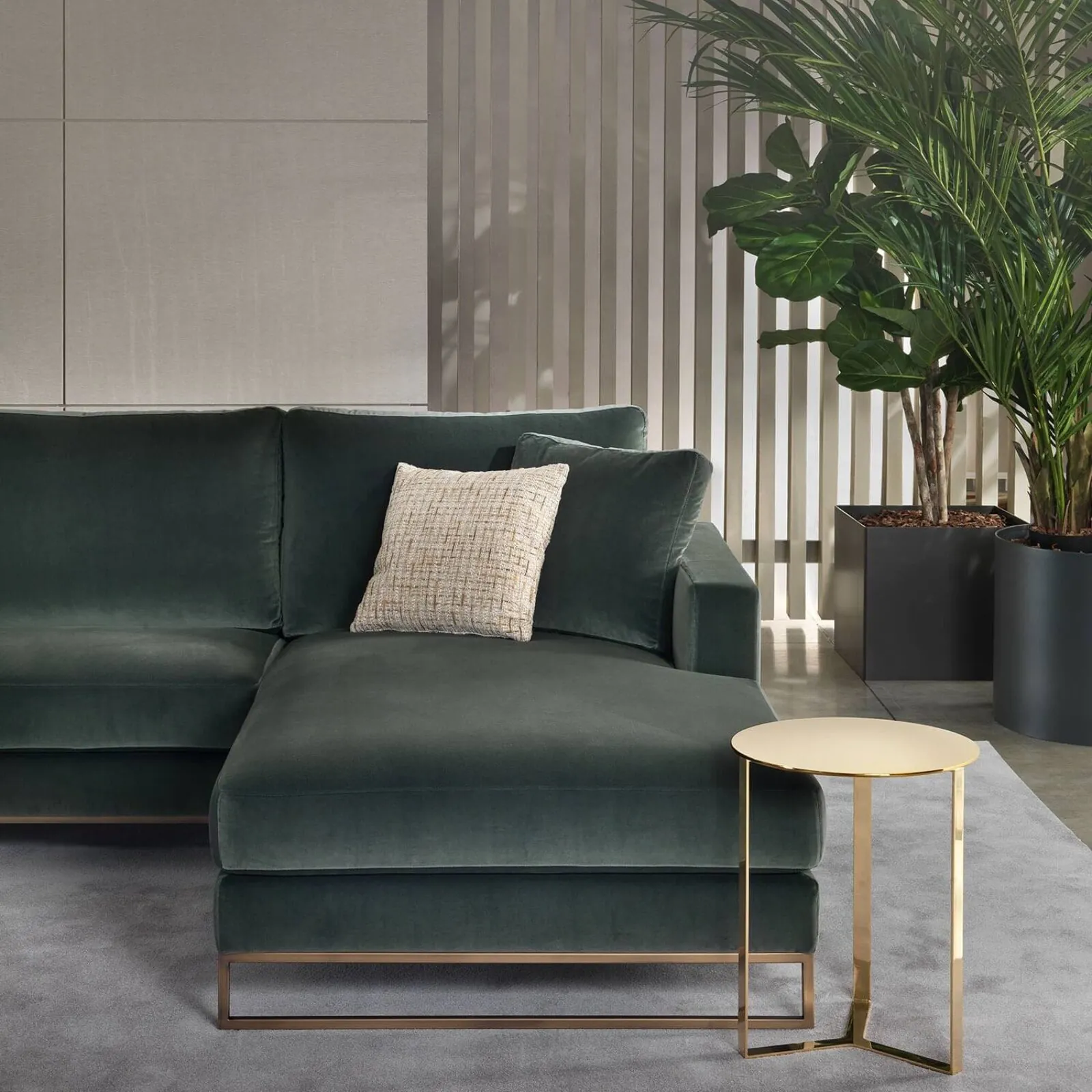 Lomacasa Marelli Slide Sofa Gallery 1-9