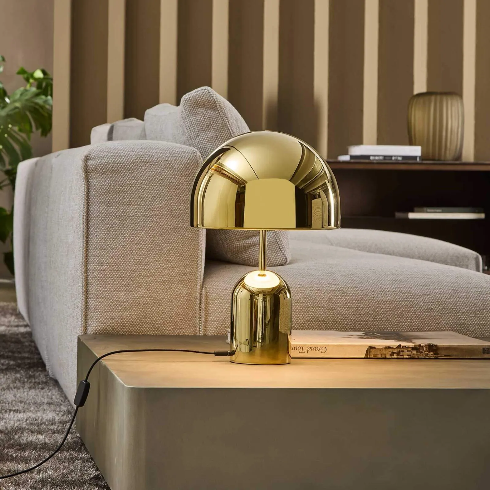 Lomacasa Marelli Yann Sofa Gallery 1-5