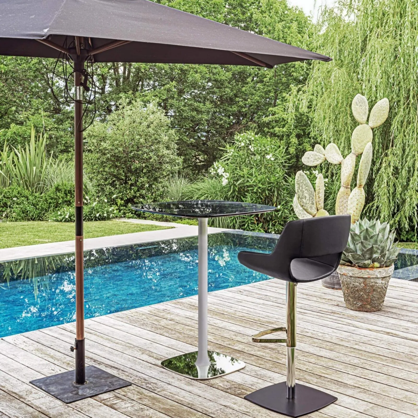 Lomacasa_Pellizzoni_Amaranta-Swivel-Stool_Gallery-1