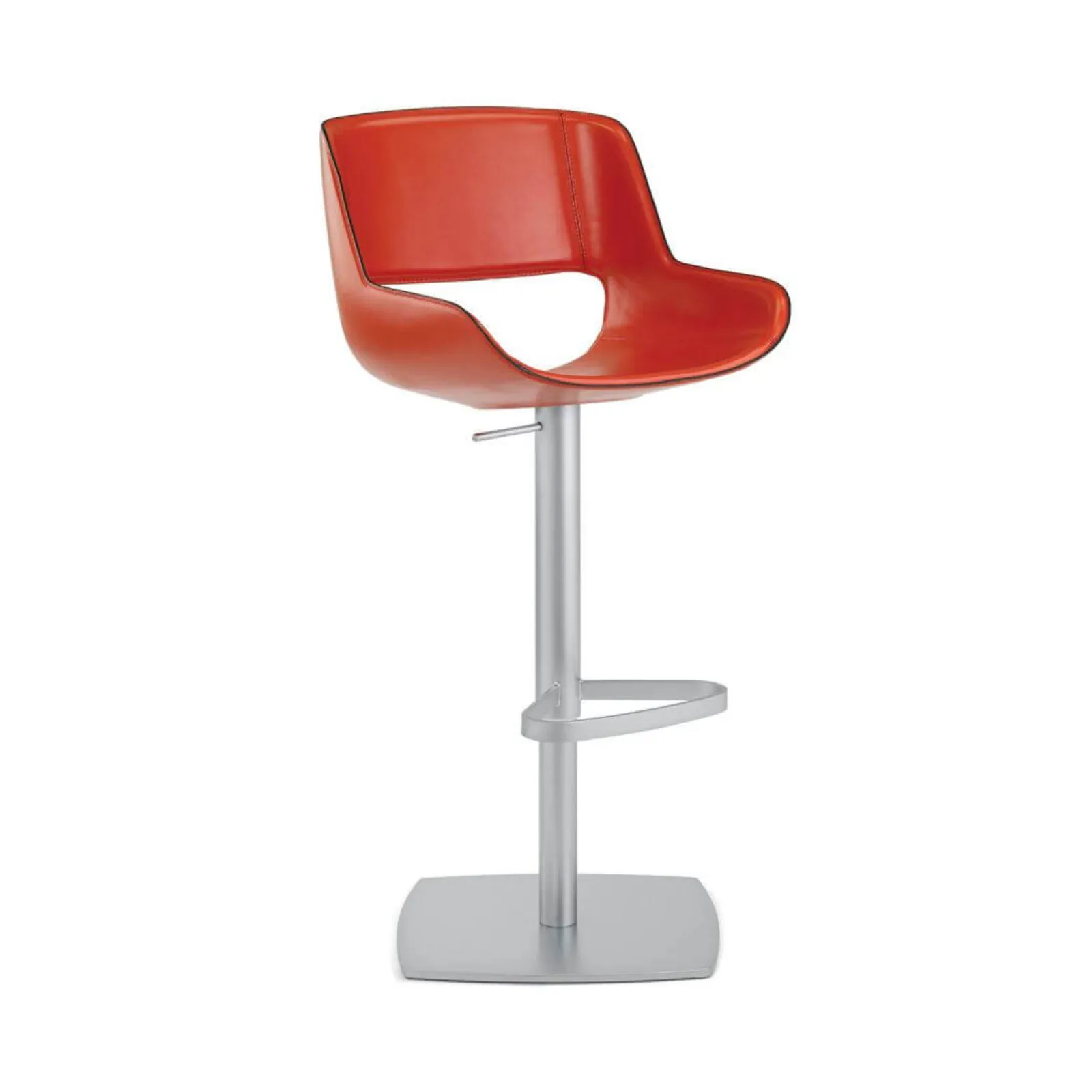 Lomacasa_Pellizzoni_Amaranta-Swivel-Stool_Gallery-6