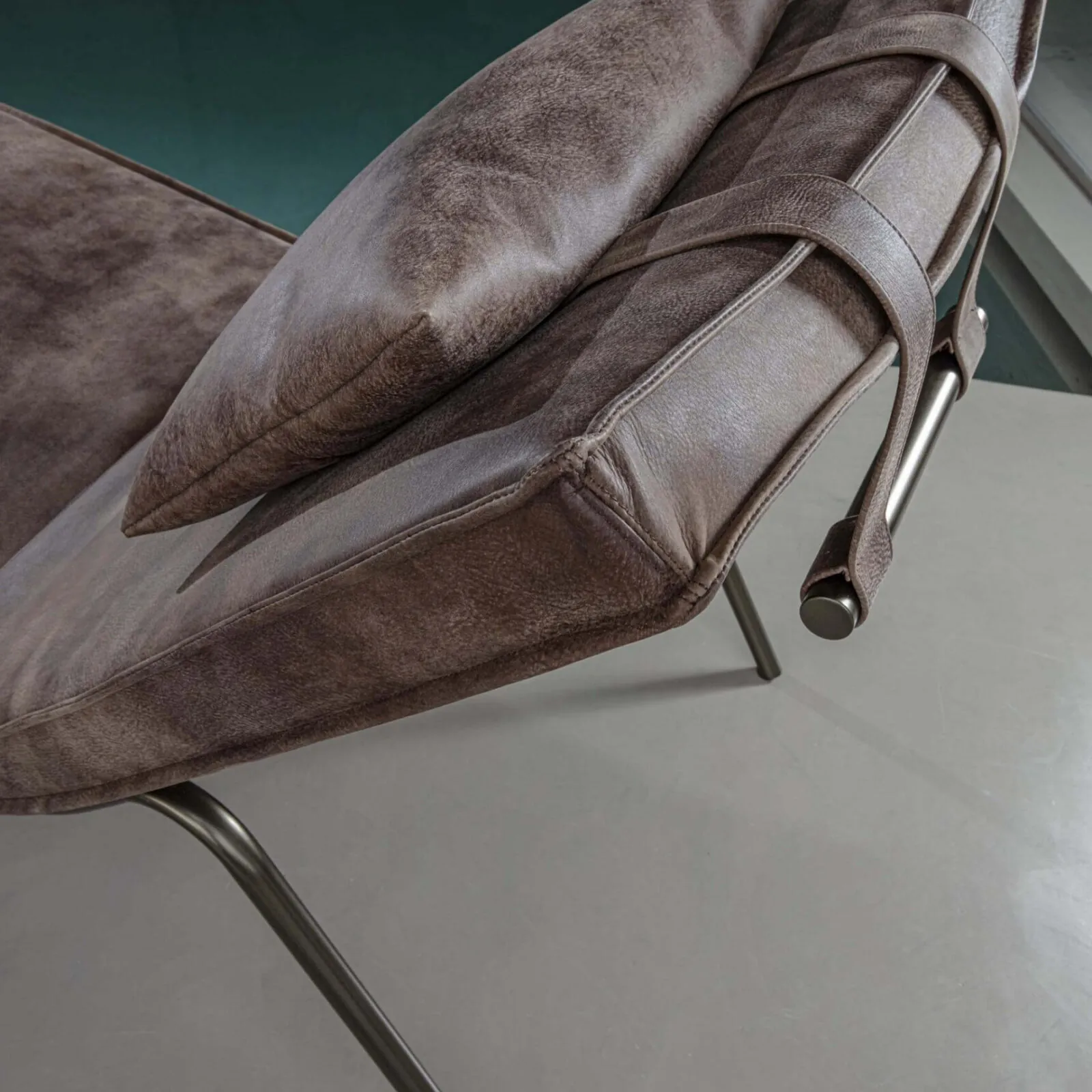 Lomacasa_Pellizzoni_Daybed-Relax-Armchair_Gallery-2