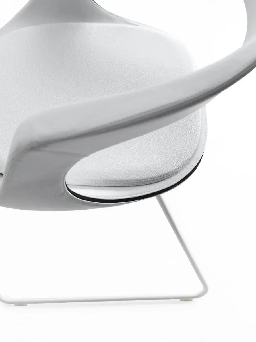 Lomacasa_Pellizzoni_Frenchkiss-Low-Back-Armchair_Description