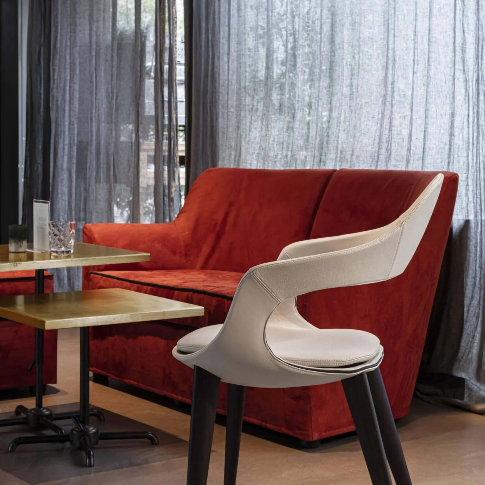 Lomacasa_Pellizzoni_Frenchkiss-Metal_Gallery-1