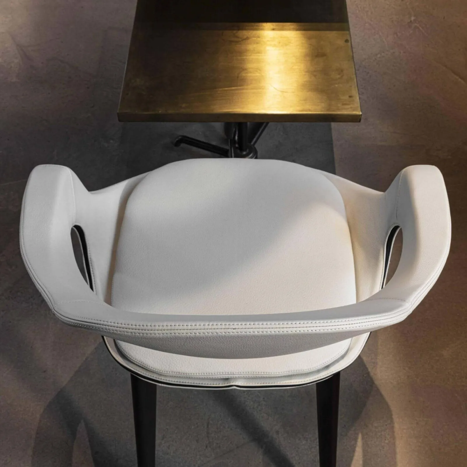 Lomacasa_Pellizzoni_Frenchkiss-Metal_Gallery-2