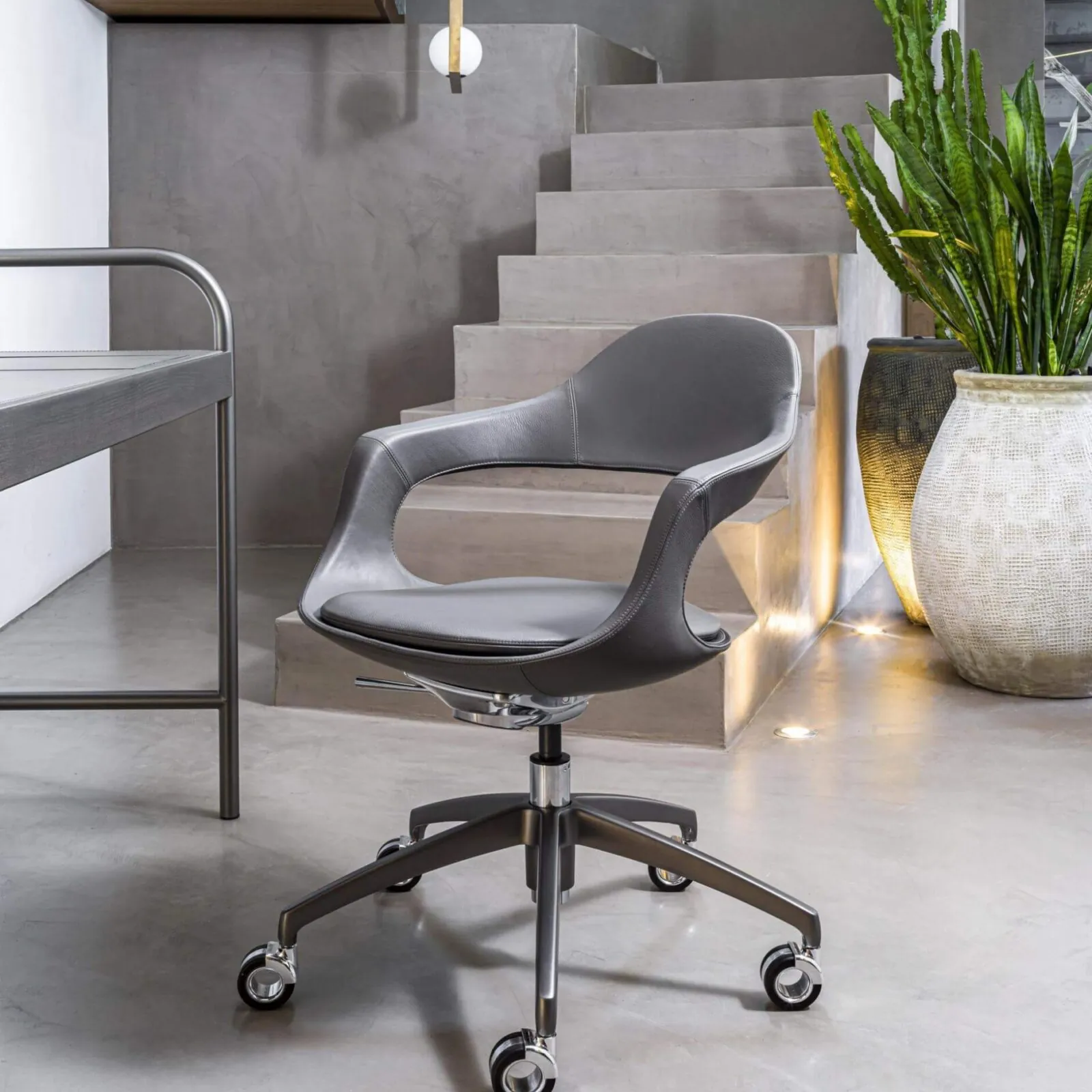 Lomacasa_Pellizzoni_Frenchkiss-Office-Wheels_Gallery-1