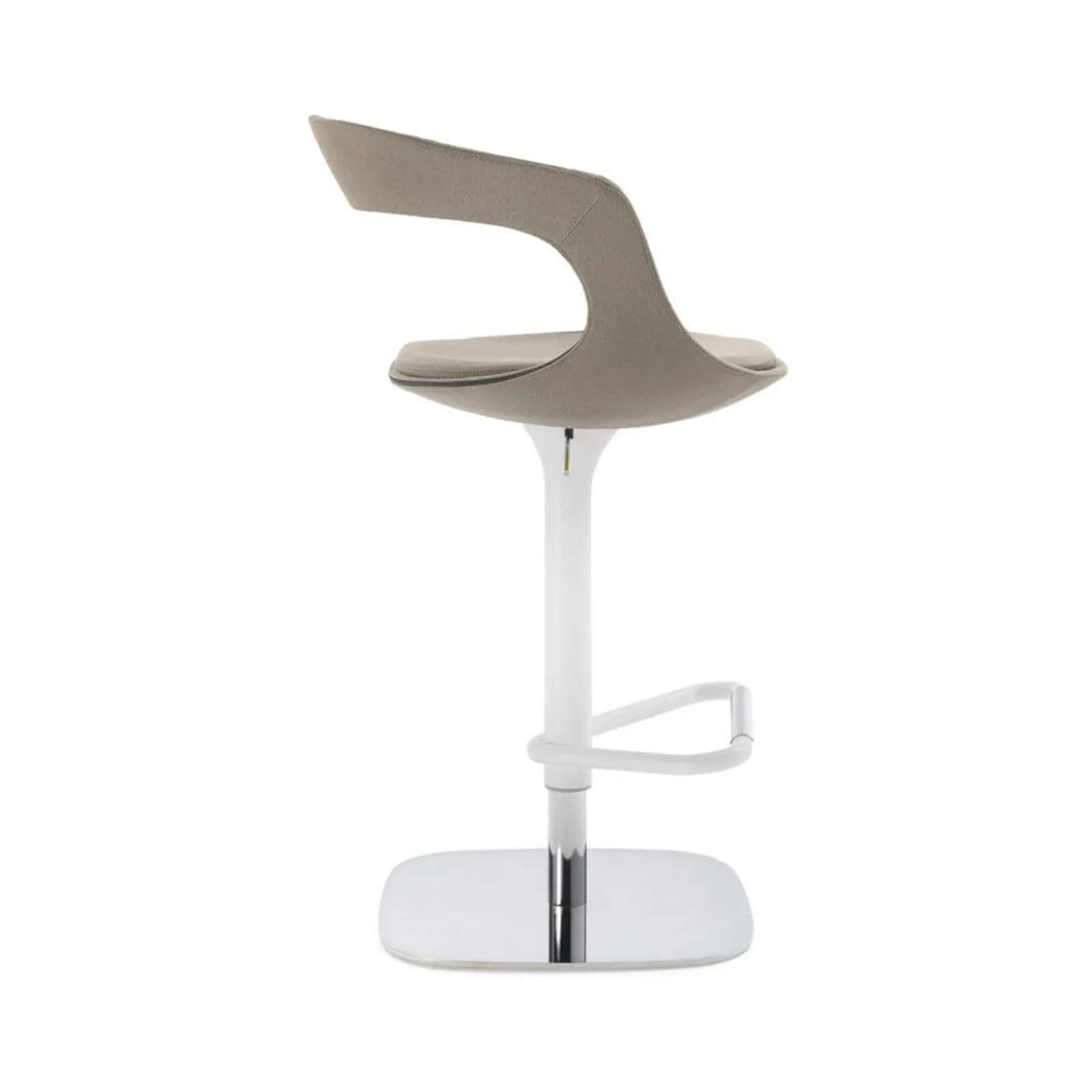 Lomacasa_Pellizzoni_Frenchkiss-Swivel-Stool_Gallery-5