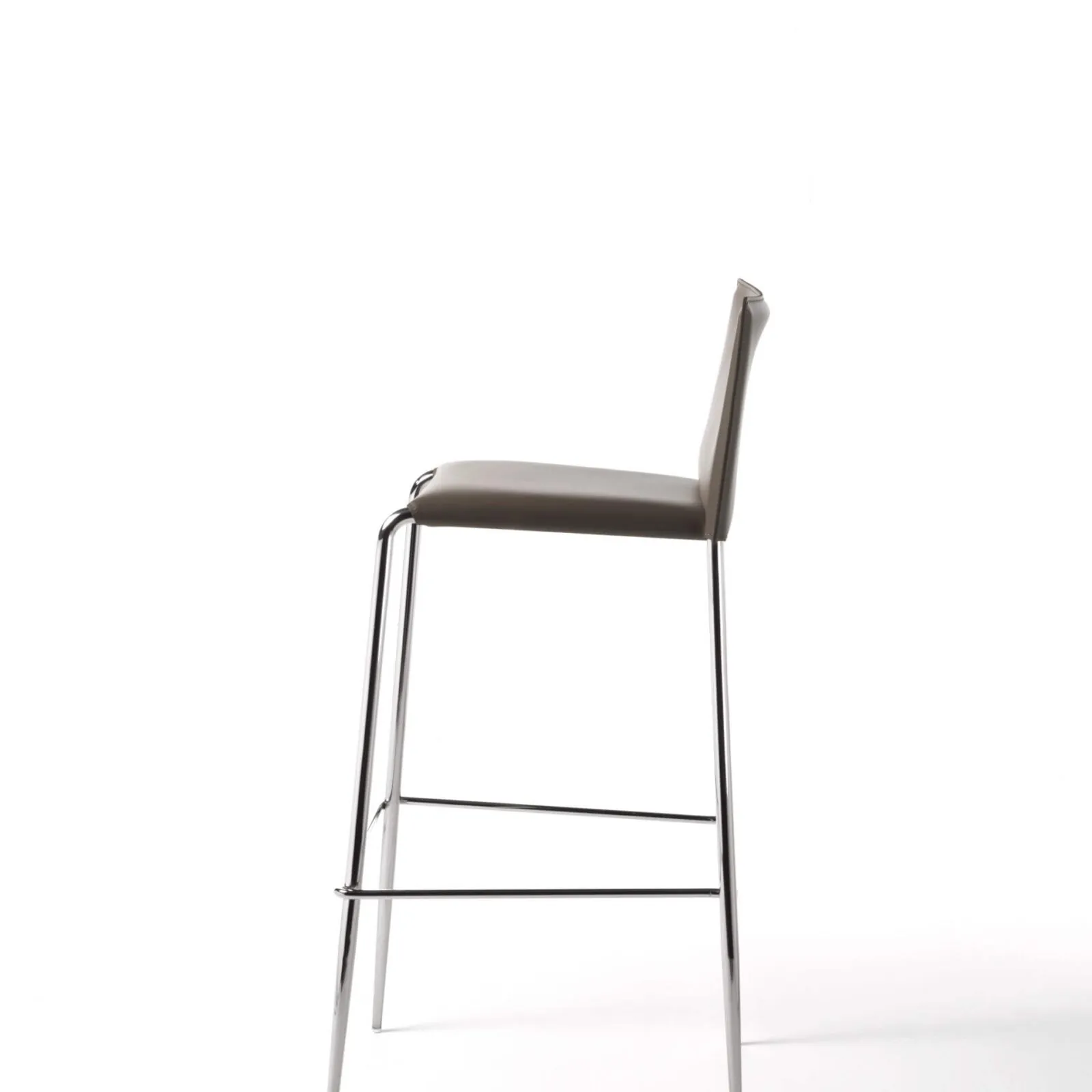 Lomacasa_Pellizzoni_Gazzella-Stool_Gallery-8