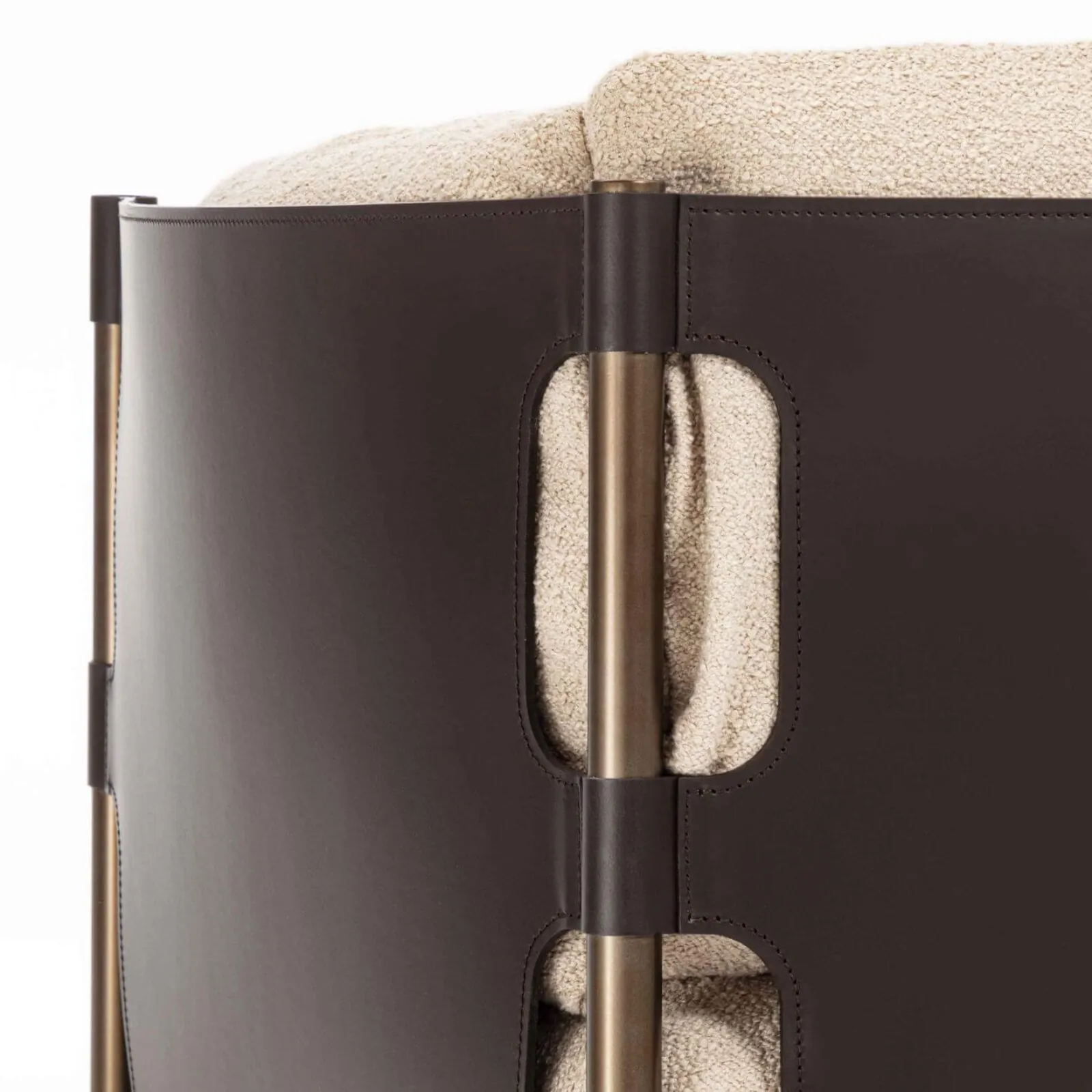 Lomacasa_Pellizzoni_Iris-Relax-Armchair_Gallery-3