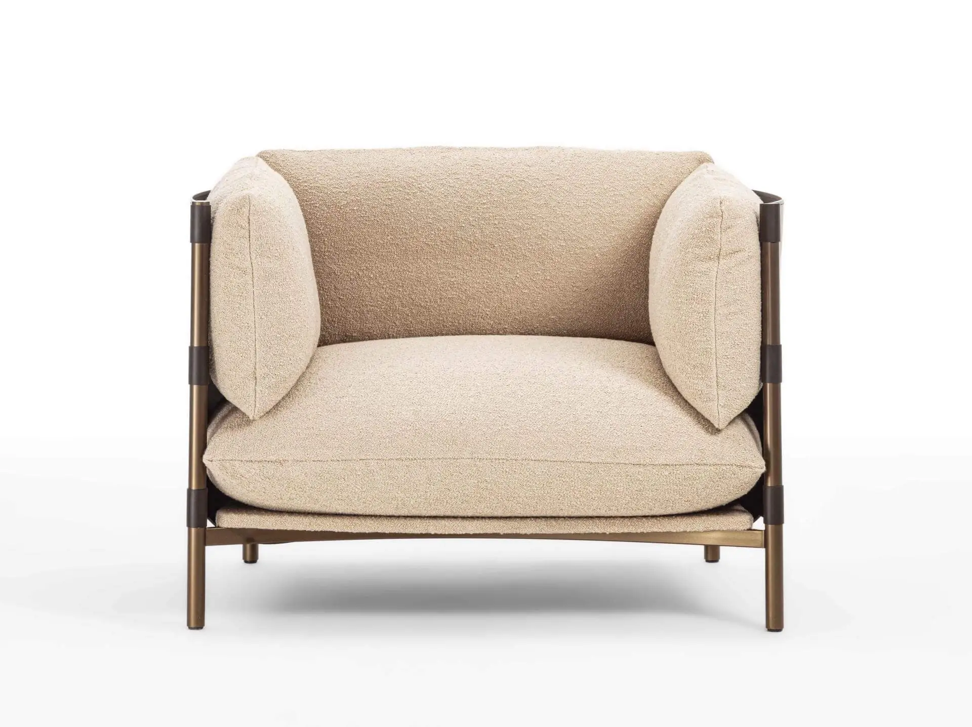 Lomacasa_Pellizzoni_Iris-Relax-Armchair_hero