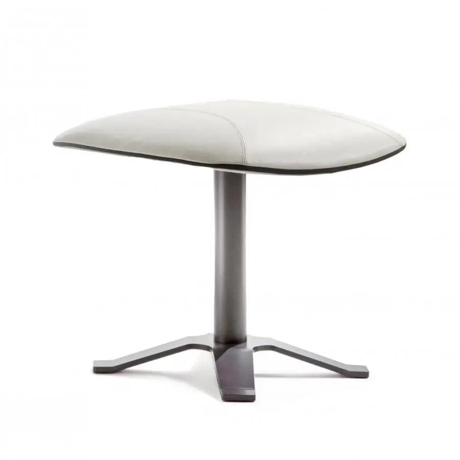 Lomacasa_Pellizzoni_Lullaby-Pouf_Description