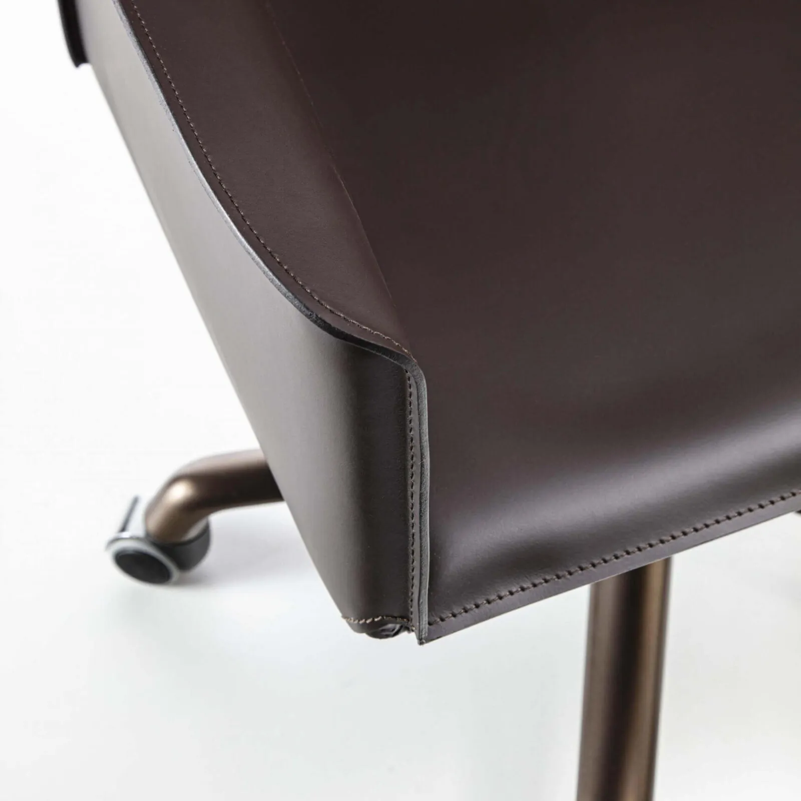 Lomacasa_Pellizzoni_Pasqualina-Office-Chair_Gallery-10
